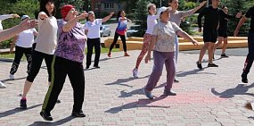 Медногорский МСК запускает флешмоб – коллективную зарядку на воздухе