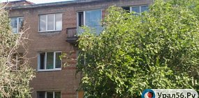 За сутки в Оренбургской области из окон многоэтажек выпало 2 детей