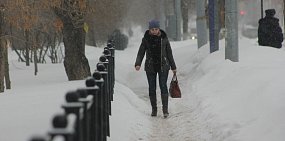 В Оренбурге в последний день зимы идет снег