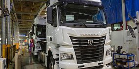 «Проблем с ремонтом не будет»: КамАз наладил параллельный импорт запчастей для эксплуатации грузовиков
