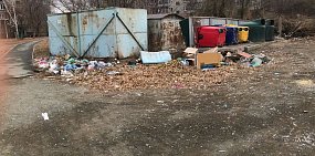Жители Краснополянского сельсовета рискуют жить среди мусора: нет контейнеров и площадок для отходов
