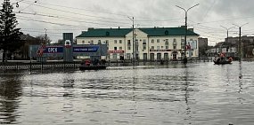 Площадь Гагарина во время паводка-2024 в Орске