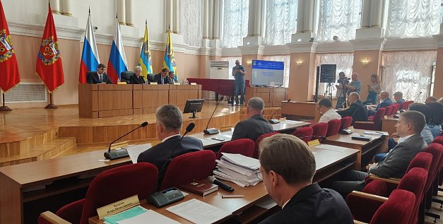 На заседании горсовета в Оренбурге 