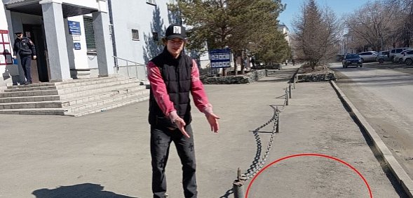 Макар показал, где нашел ребенка