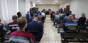 Губернатор Оренбургской области встретился с представителями коллектива и руководством Медногорского медно-серного комбината