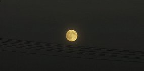 Луна в небе 4 ноября 