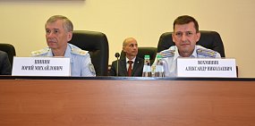 Александр Вохмянин справа. Фото из архива