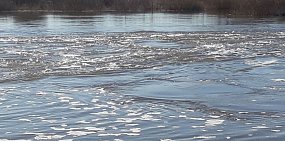 Восток Оренбургской области: за сутки р. Жарлы поднялась почти на 3 метра, Суундук – более чем на 2 метра