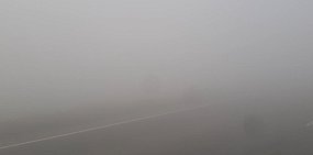 На трассе Оренбург - Орск плотный туман