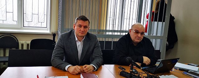 Евгений Арапов и его адвокат Игорь Рева