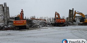 В Оренбурге начался разбор завалов разрушенного моста