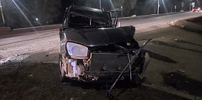 В Оренбурге перевернулась машина, пострадали 4 человека