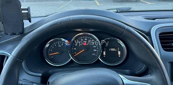 В Оренбургской области мужчина угнал и поджег два автомобиля, а перед этим уничтожил документы