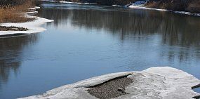 Уровень воды в реке Урал в районе Орска за сутки упал, а в Оренбурге – остался прежним