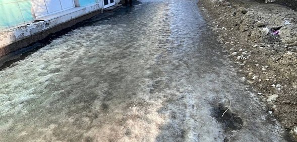 Гололед в Орске 18 февраля