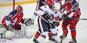 Главный тренер ХК «ЮУ»: — Команда с первой и до последней минуты пласталась на льду