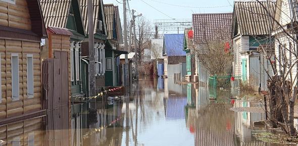 Житель Оренбурга добился компенсации за затопленный во время паводка дом, оформленный как садовый
