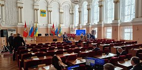 Заседание горсовета в Оренбурге. Фото из архива