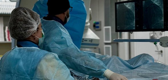 Во время операции. Фото ГАУЗ «ГБ» г. Орска