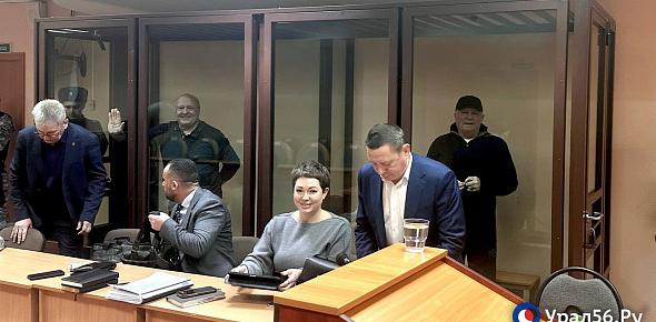 Корчагин и Саввон перед началом выступления 