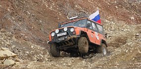 Под Оренбургом прошли соревнования по джип-триалу «Распутица-2017»