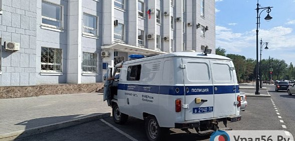 Жителя Оренбурга пытали, душили и удерживали в квартире ради крупной суммы денег