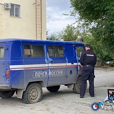 Фото с места преступления. Автомобиль, на который было совершено нападение