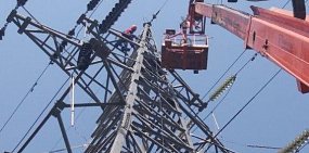 Специалисты «Оренбургэнерго» проводят реконструкцию высоковольтной ЛЭП на востоке области 