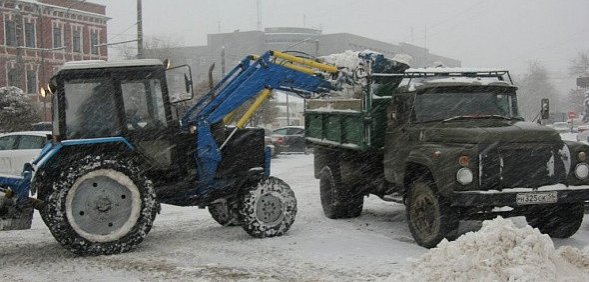 На вывоз снега в Южном округе Оренбурга готовы потратить 8 млн рублей﻿