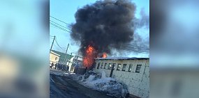 Пожар на складе Петровского рынка, фото: Типичный Оренбург