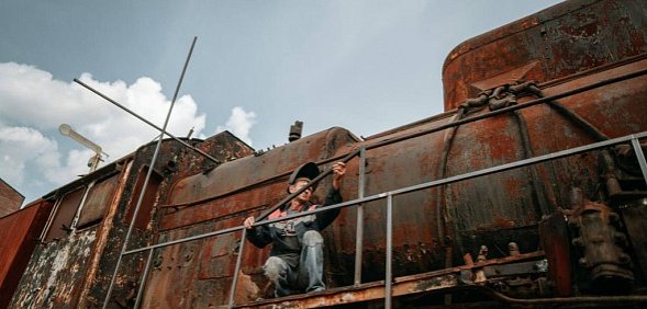 В Оренбурге весной 2025 года откроют для посетителей интерактивную экспозицию в ретрокопии бронепаровоза