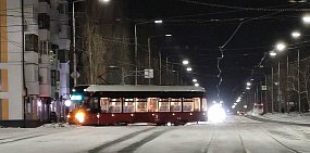 В Новотроицке трамвай сошел с рельсов и перегородил дорогу