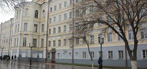 Евгений Арапов пока не знает, что делать со зданием бывшего летного училища в центре Оренбурга