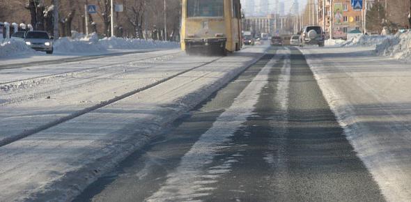 В Новотроицке из-за обрыва контактных проводов сегодня утром встали трамваи по улице Советской