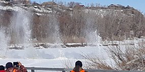 Работы по взрыву льда. Источник фото: МЧС России по региону 