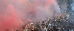 Фестиваль цветных дымов и красок впервые прошел в Оренбурге