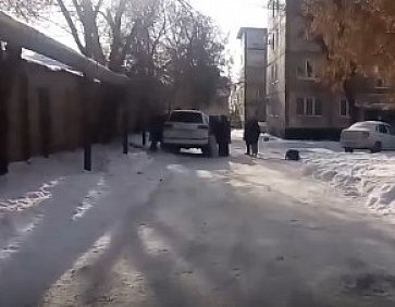 В Сети появились фотографии убитых в Оренбурге бизнесмена и его сына (18+)