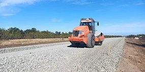 Был и останется гравий: В селе Желтое, где обрушается берег Сакмары, дорогу из асфальтобетона делать не будут