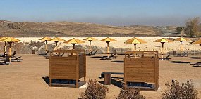 В Новотроицке закончили благоустройство пляжа на озере Забой. Что там появилось?