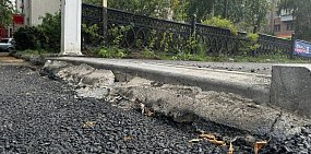 В Орске продолжается ремонт дорог, но по каким-то разным стандартам и правилам