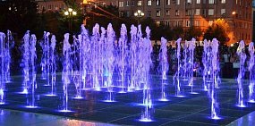 В Орске провели пробные запуски двух фонтанов – на Комсомольской площади и около ДК Нефтехимиков