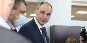 Сегодня прекращает действовать указ по коронавирусу в Оренбургской области. Скорее всего, Денис Паслер продлит ограничения