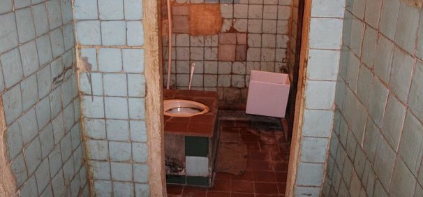 Глава Орска считает, что в ситуации с разрушающимся домом на улице Узловой много вопросов к собственникам жилья