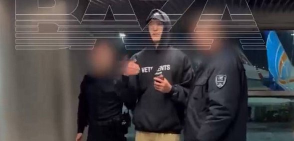 Задержание в аэропорту. Источник: ТГ-канал Baza