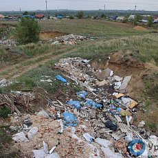 Стихийная свалка возле одного из орских поселков