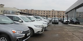 В одном из автосалонов Оренбурга. Фото из архива