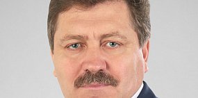 АО «Уральская Сталь» поздравляет новотройчан с Днем Металлурга!