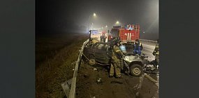 Под Оренбургом произошло смертельное ДТП. Водители сообщают о гололеде на трассе