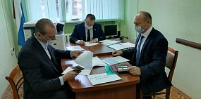 ﻿Прием документов. Источник фото: администрация Бузулука 