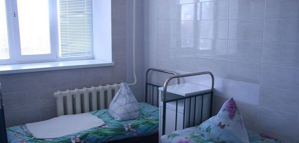 В Оренбурге 7-летняя девочка выпала из окна общежития, когда гостила у бабушки